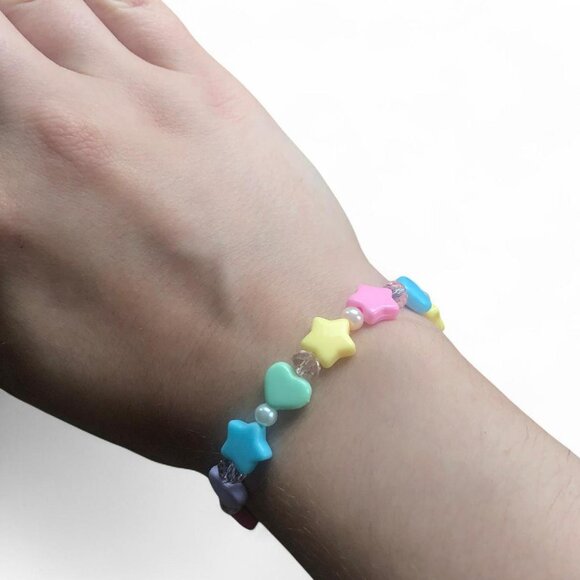Dreamy Craft Shop Pastel Bracelet - Picture 2 of 2
